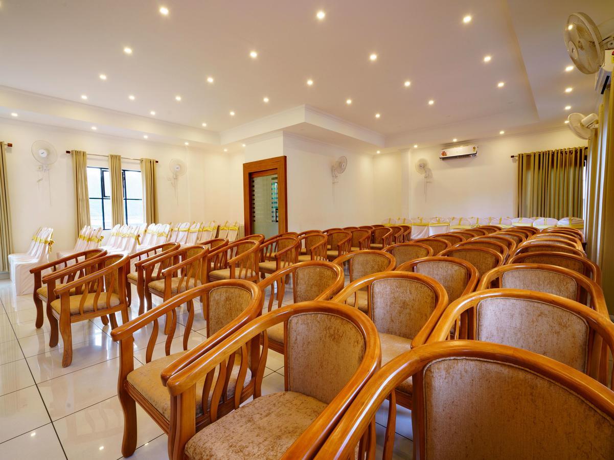 Oyo 9404 Hotel White Fort Mananthavady Εξωτερικό φωτογραφία